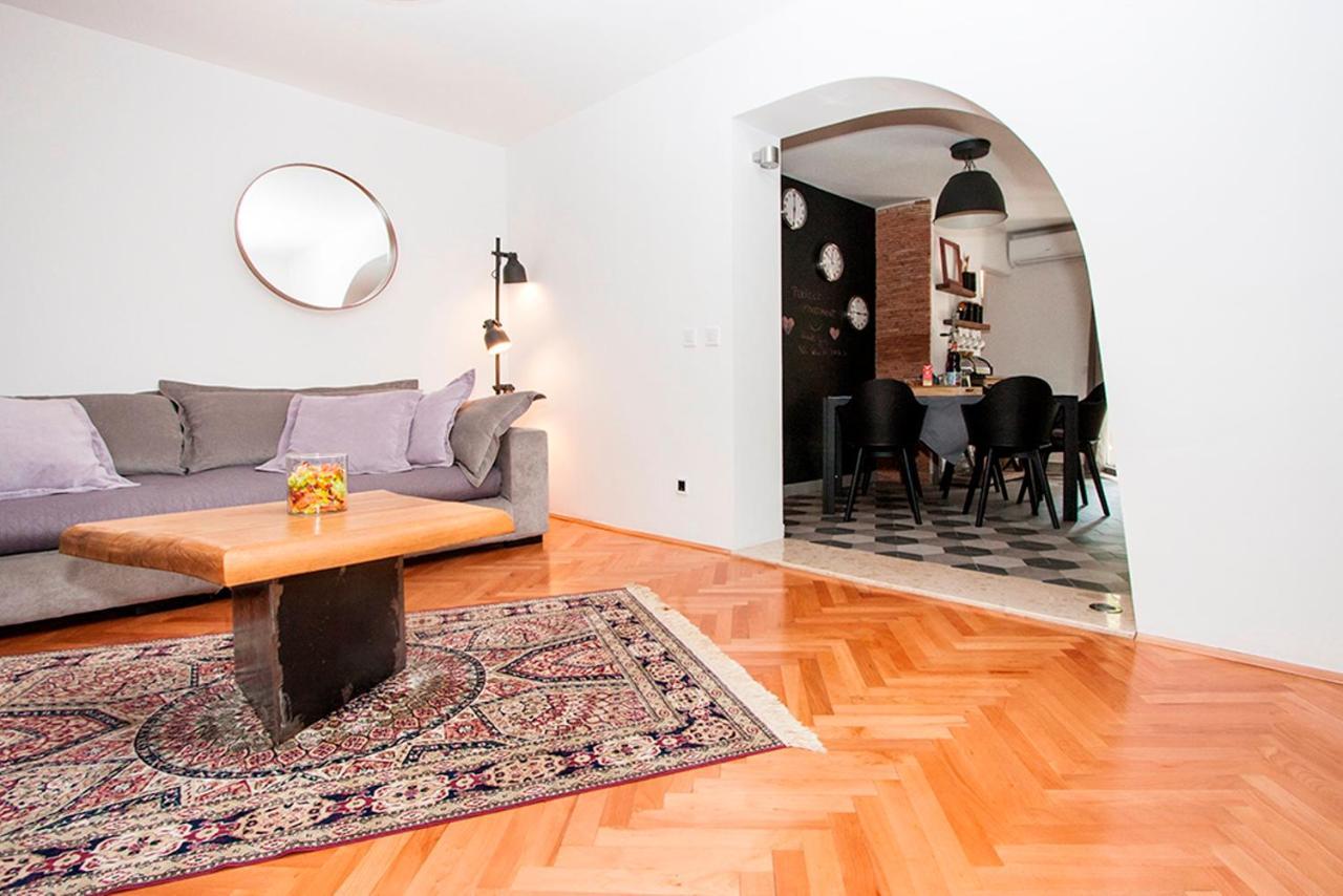 Casa Villa Carducci 로비니 외부 사진