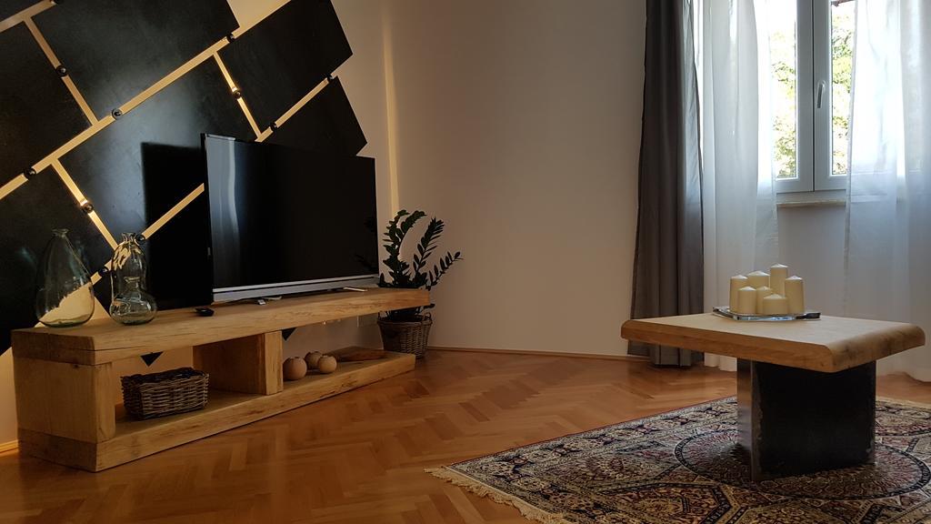 Casa Villa Carducci 로비니 외부 사진