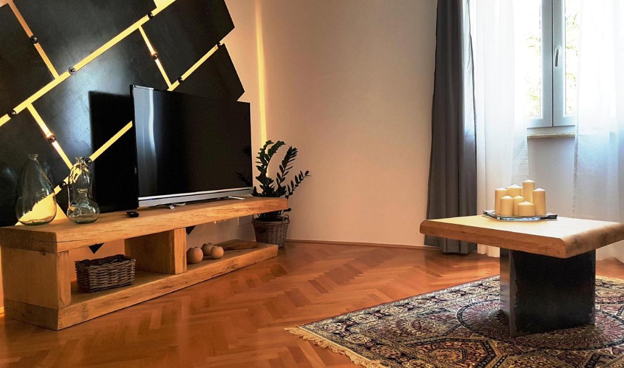 Casa Villa Carducci 로비니 외부 사진
